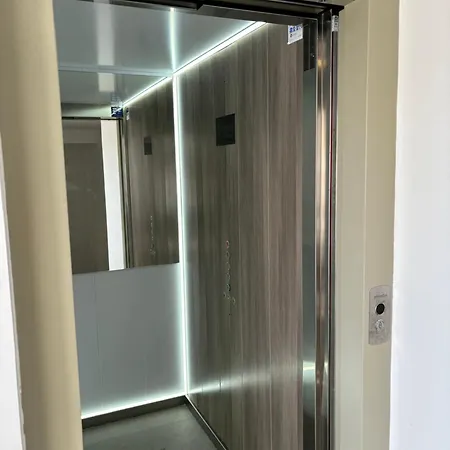 Апартаменты Centric With Rooftop