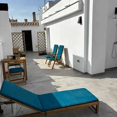 Centric With Rooftop Апартаменты